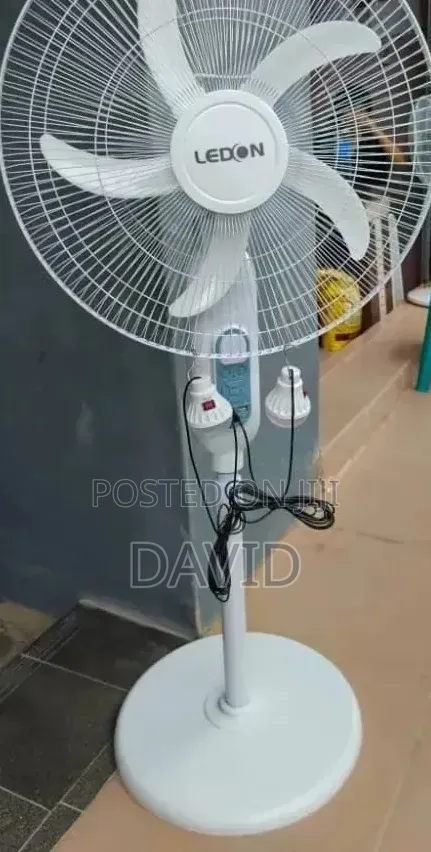 Solar Rechargeable Fans 👌🏿
