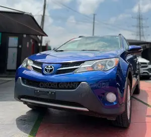 Toyota RAV4 Limited 4dr SUV AWD (2.5L 4cyl 6A) 2015 Blue