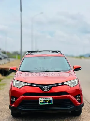 Toyota RAV4 2016 Orange