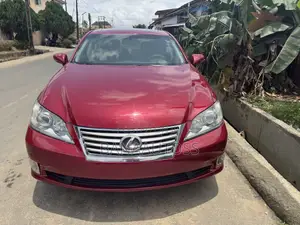 Lexus ES 350 2010 Red
