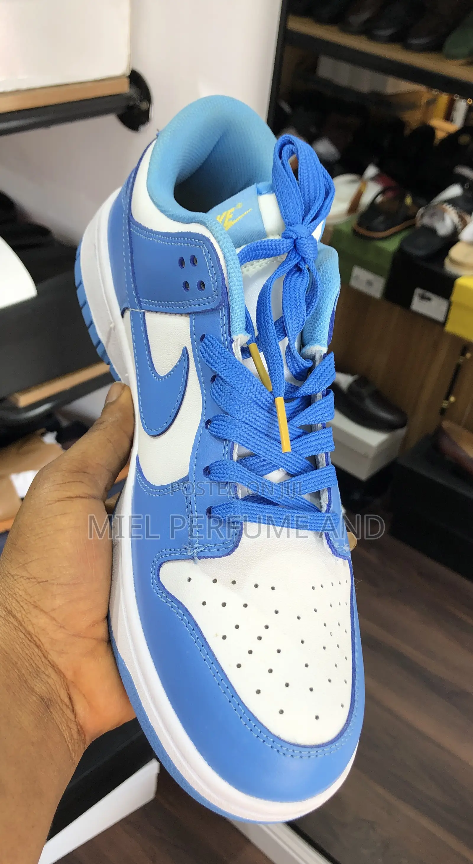Nike Sneakers