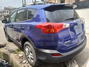 Toyota RAV4 2015 Blue
