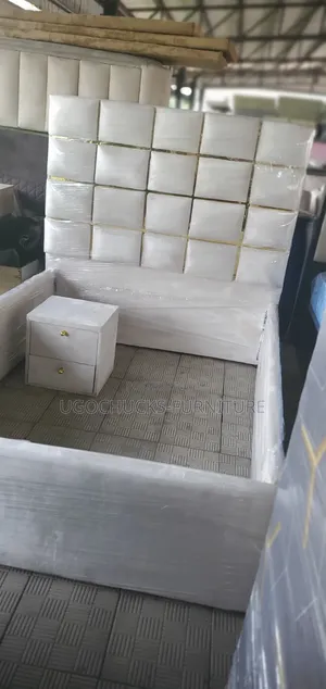 Queen Side Bed  4 and Half