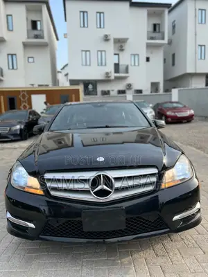 Mercedes-Benz C300 Sport 4Matic Sedan AWD (3.5L 6cyl 7A) 2013 Black