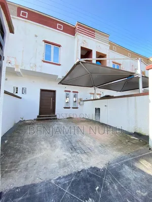 4bdrm Duplex in Ikota for rent