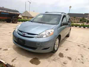 Toyota Sienna 2008 Gray