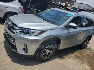 Toyota Highlander 2016 Silver