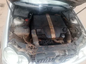 Mercedes-Benz C240 2004 Silver