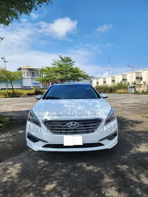 Hyundai Sonata Limited Sedan FWD (2.4L 4cyl 6A) 2012 White