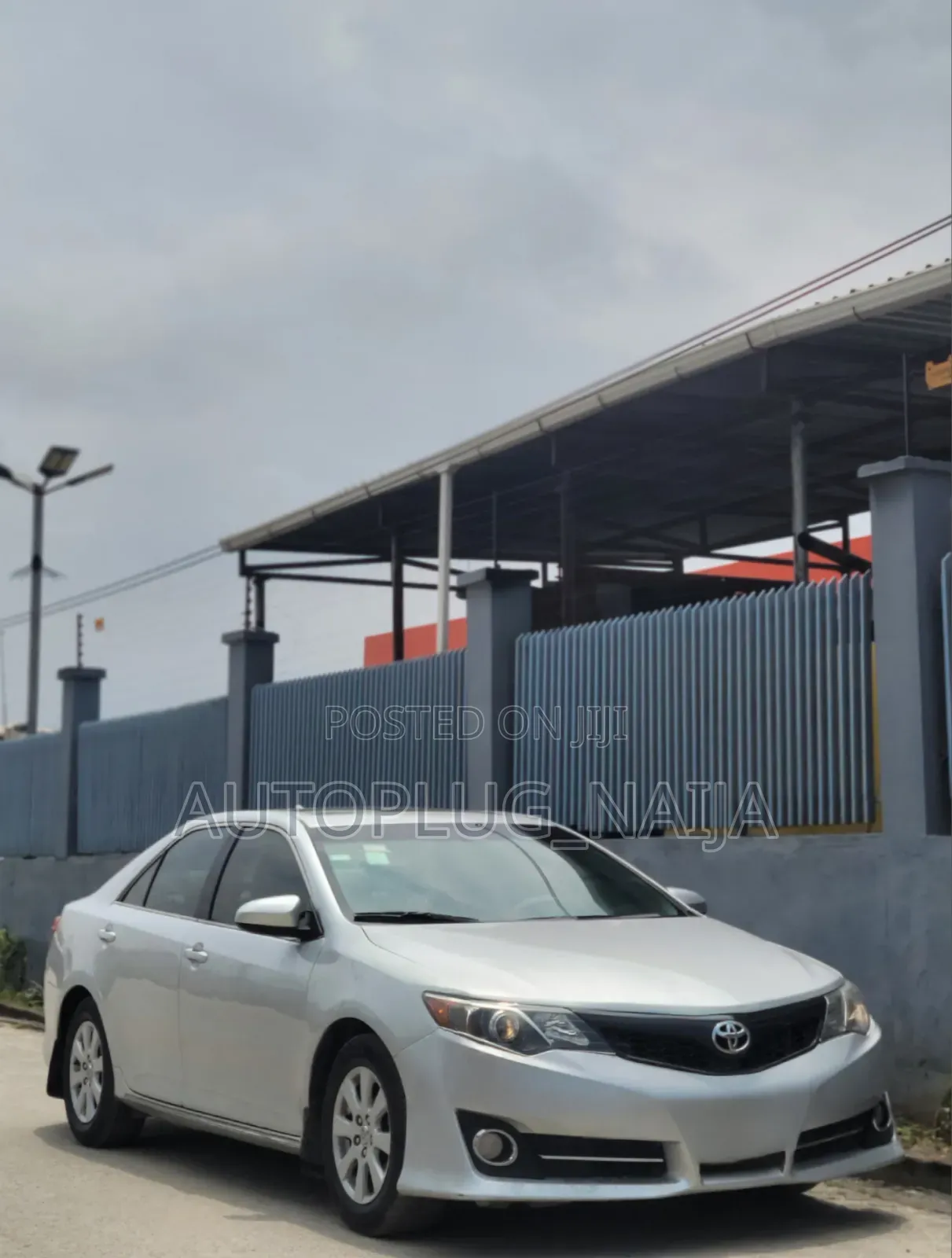 Toyota Camry 2012 Silver