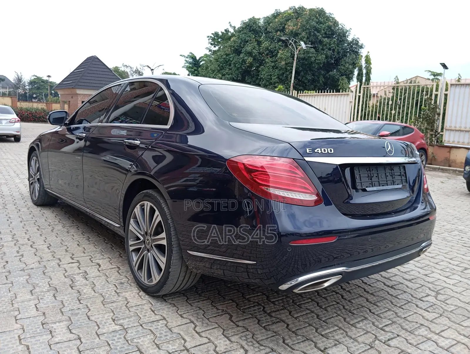 Mercedes-Benz E400 2018 Blue