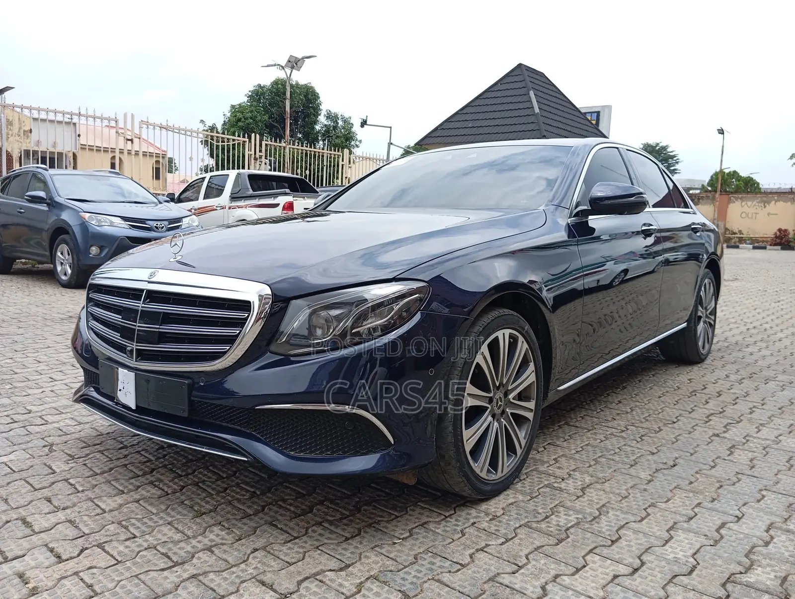 Mercedes-Benz E400 2018 Blue