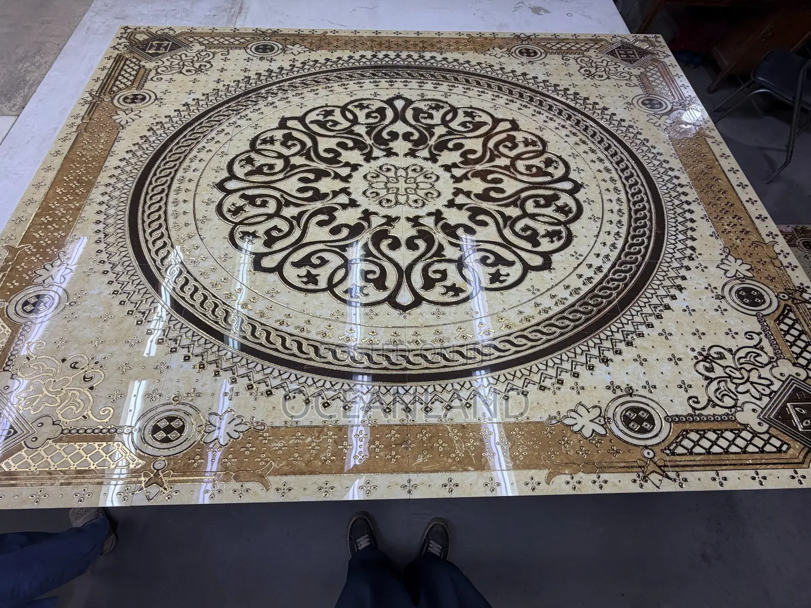 Crystal Carpet Tile