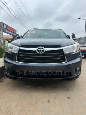 Toyota Highlander XLE 4dr SUV AWD (3.5L 6cyl 6A) 2015 Blue