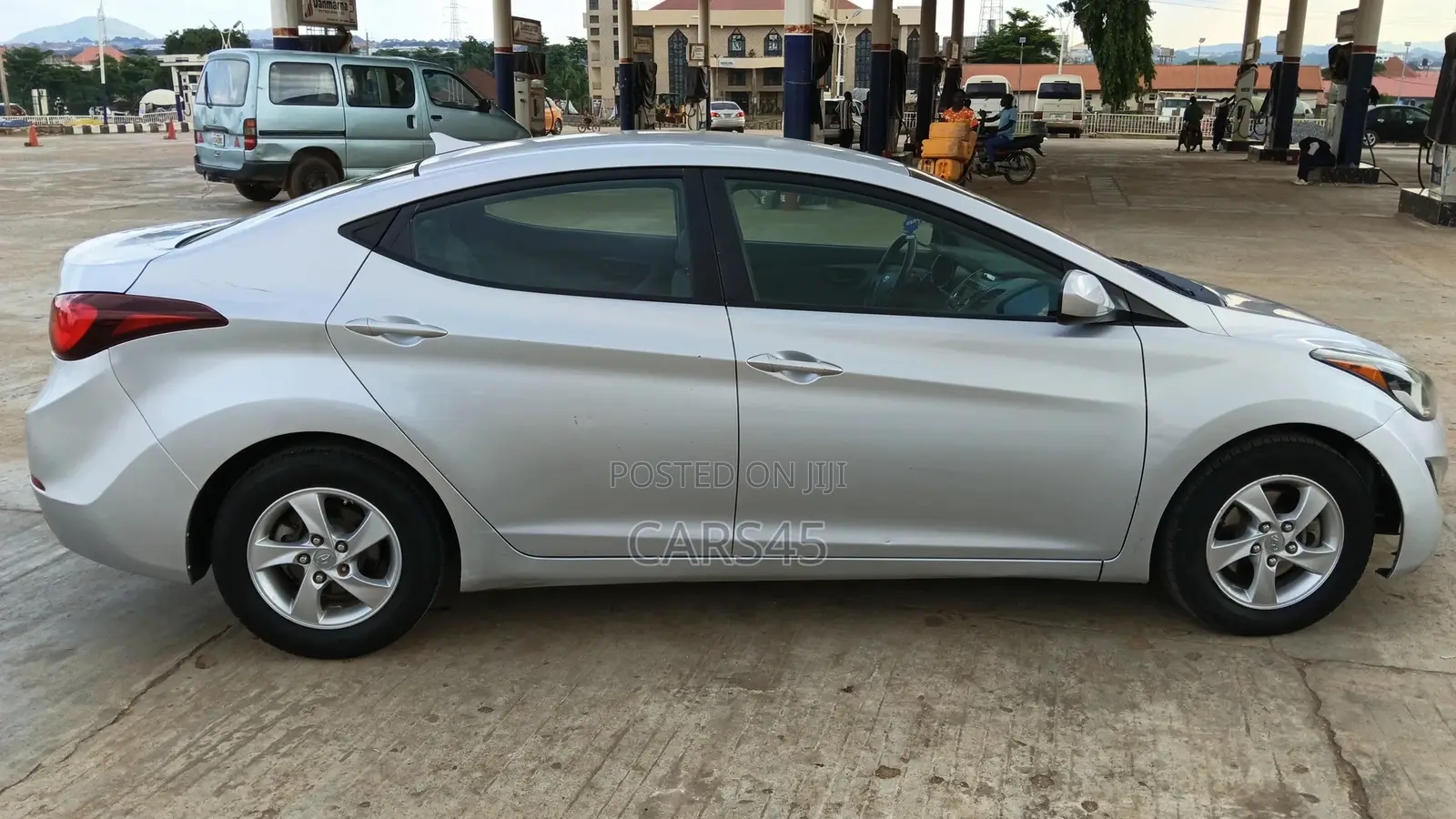 Hyundai Elantra 2014 Silver