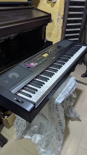 Yamaha DGX 670