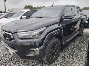 Toyota Hilux 2023 Black