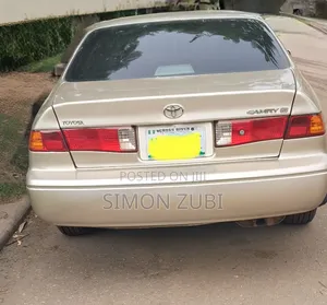 Toyota Camry 2002 Gold