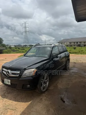 Mercedes-Benz GLK-Class 350 2010 Black