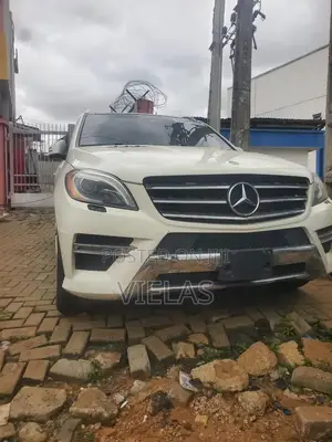 Mercedes-Benz M Class ML550 4MATIC 4dr SUV AWD (4.7L 8cyl Turbo 7A)