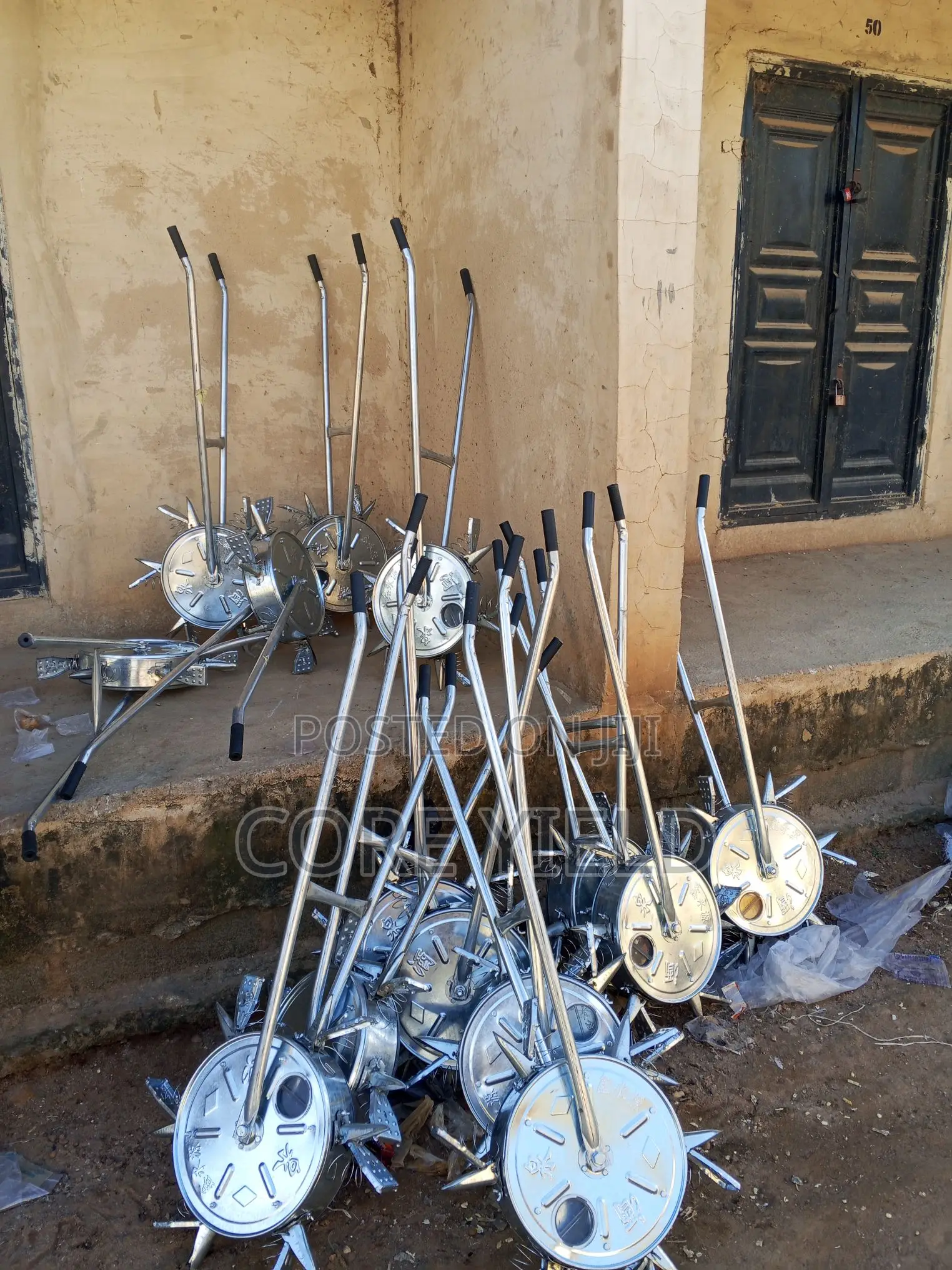 Durable Iron Planter.
