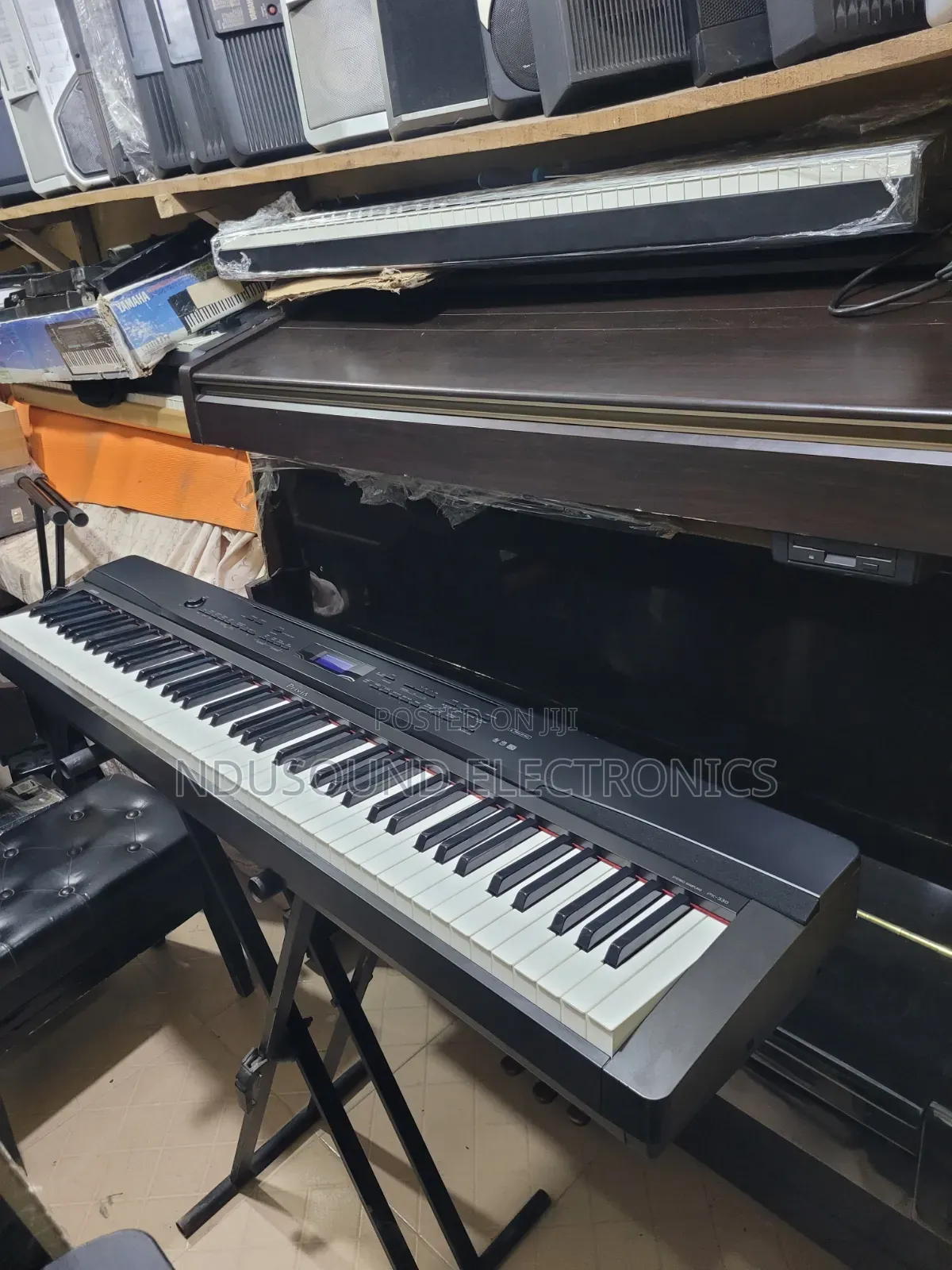 Casio Px 330