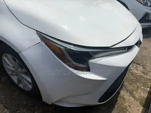 Toyota Corolla LE 2022 White