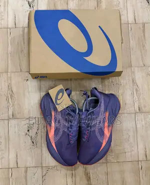 ASICS Novablast 5 Sneakers