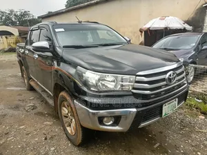 Toyota Hilux Revo Double Cab Petrol 2.7 AWD 2020 Black