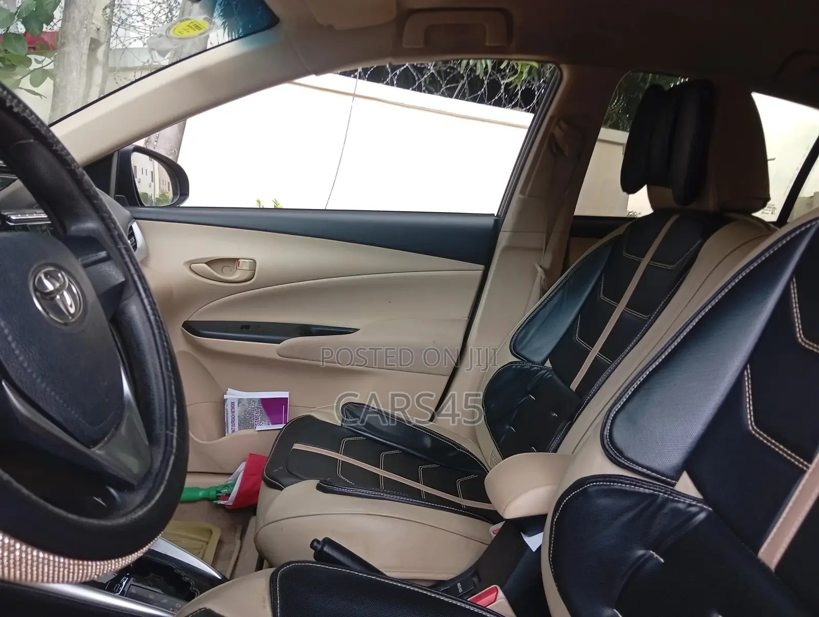 Toyota Yaris 2018 Gray