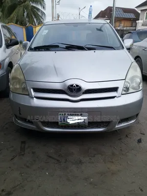 Toyota Corolla Verso 2005 Silver