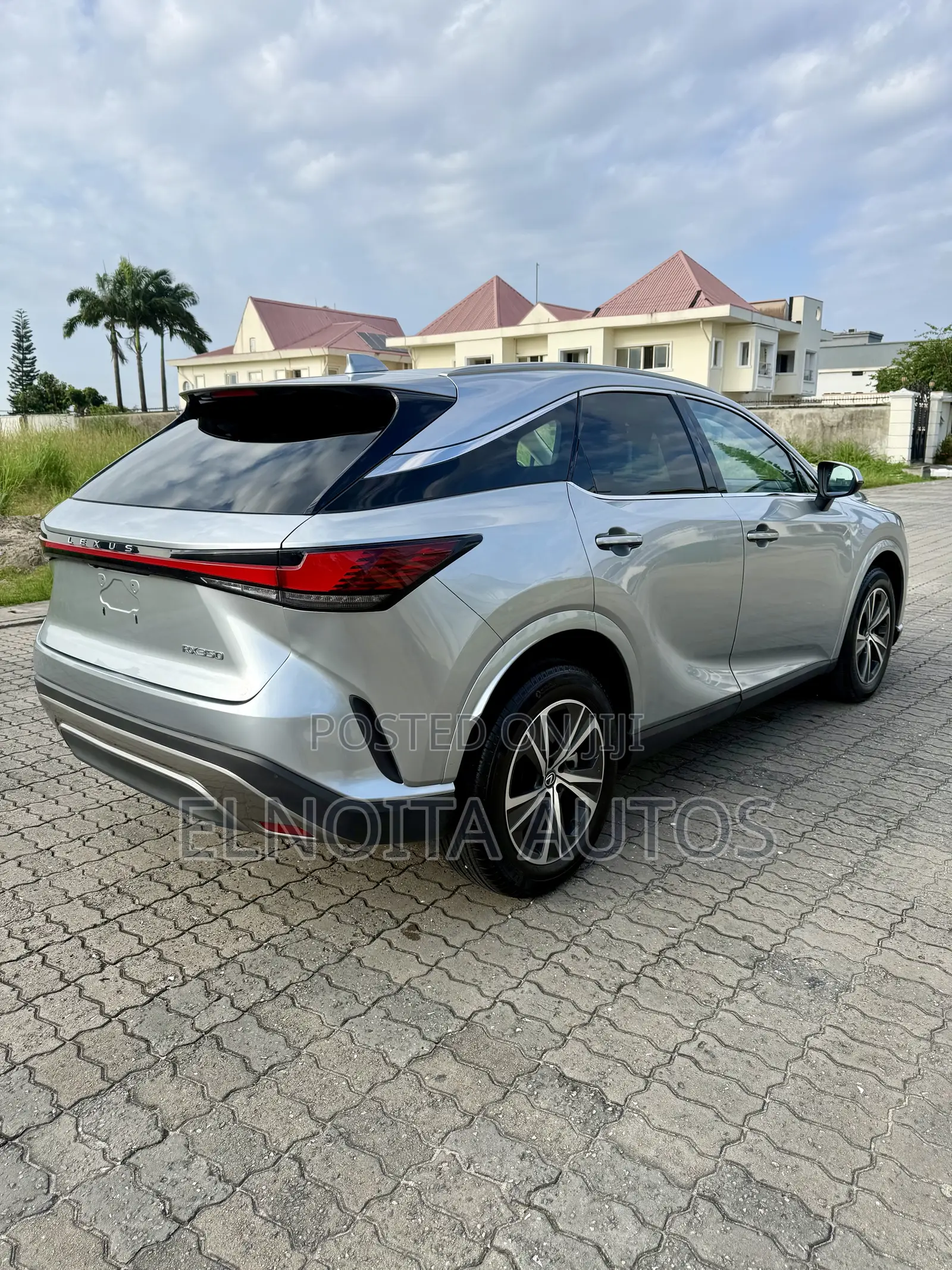 Lexus RX 350 Luxury 2023 Silver