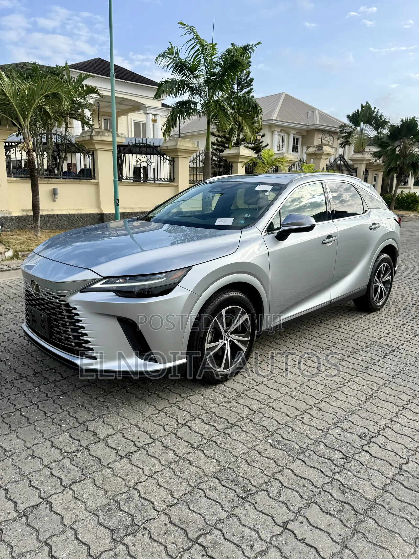 Lexus RX 350 Luxury 2023 Silver