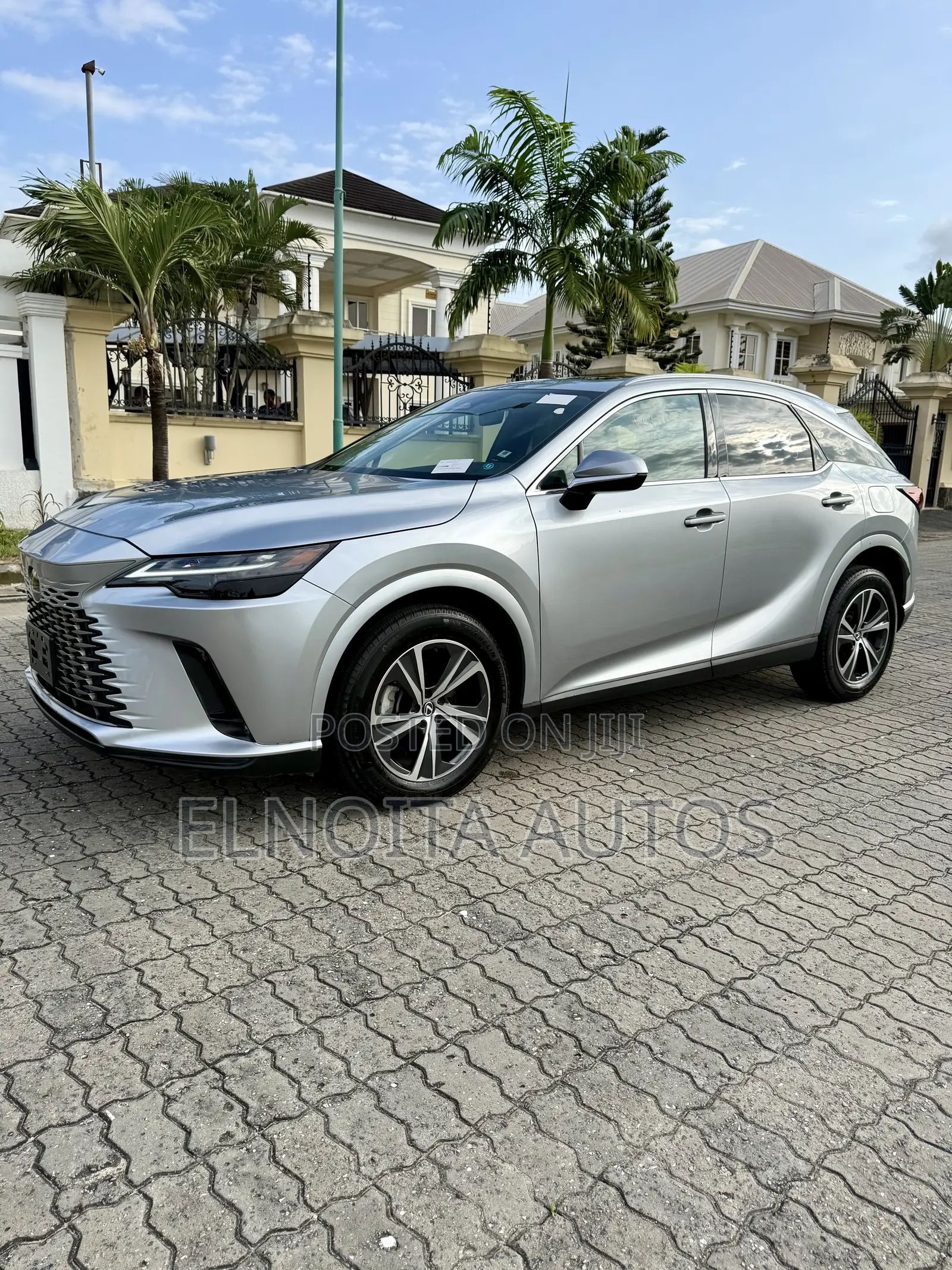 Lexus RX 350 Luxury 2023 Silver