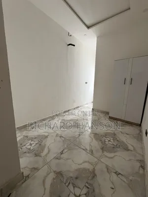 3bdrm Duplex in Non Flooded, Abraham Adesanya Estate for rent