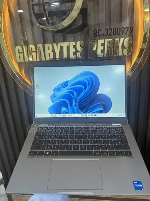 Laptop Dell Latitude 5320 16GB Intel Core i5 SSD 256GB