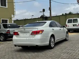 Lexus ES 350 2011 White
