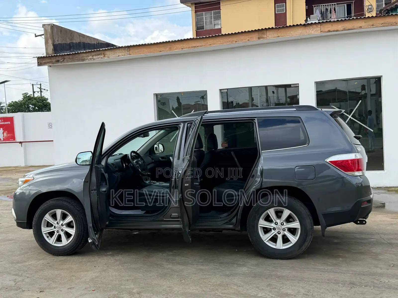 Toyota Highlander SE 2012 Gray