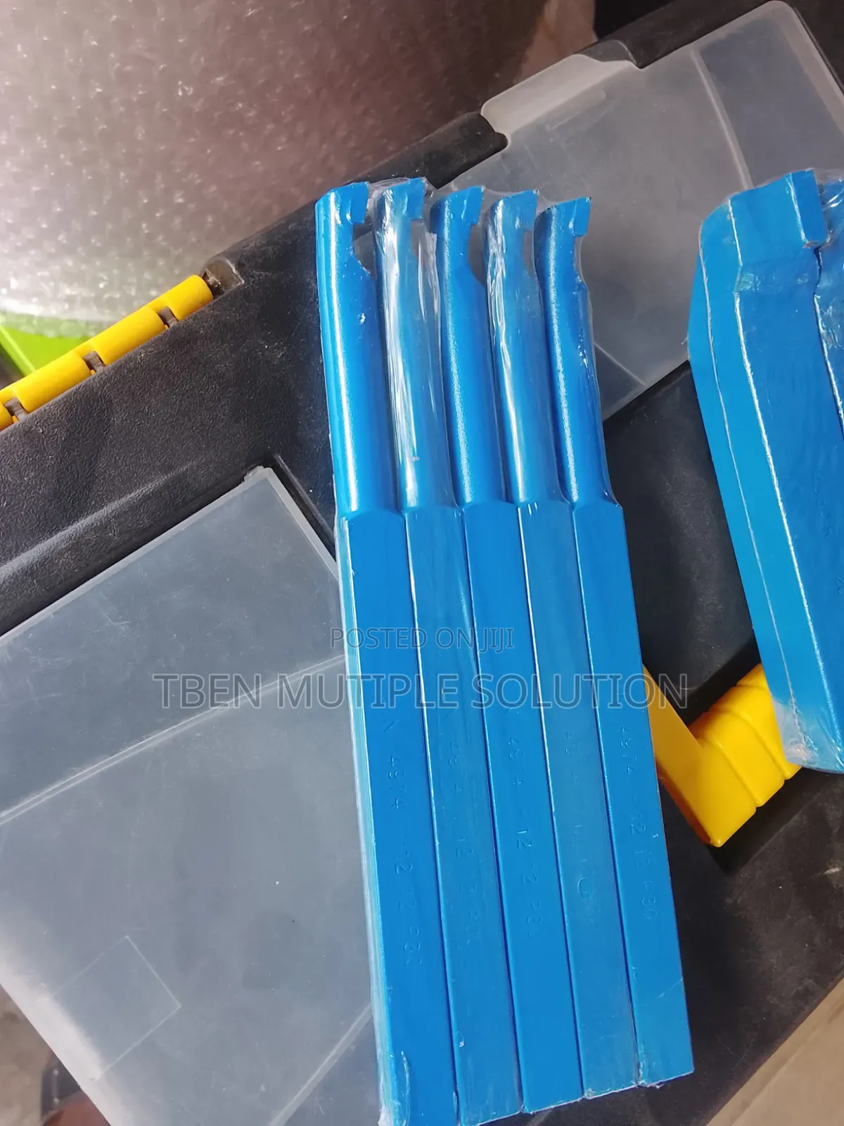 Carbide-Tipped Lathe Tool Bits or Turning Tools