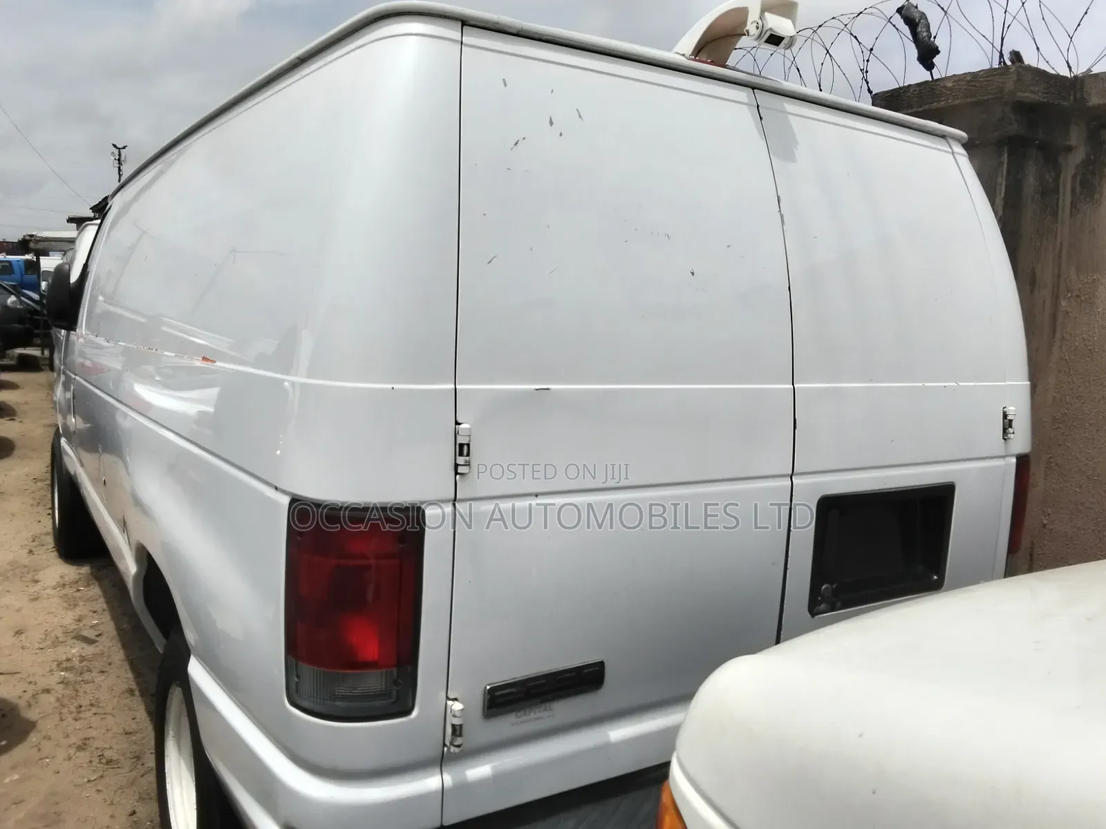 Ford E250 2010 White