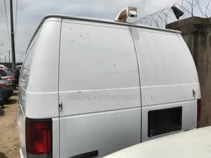 Ford E250 2010 White