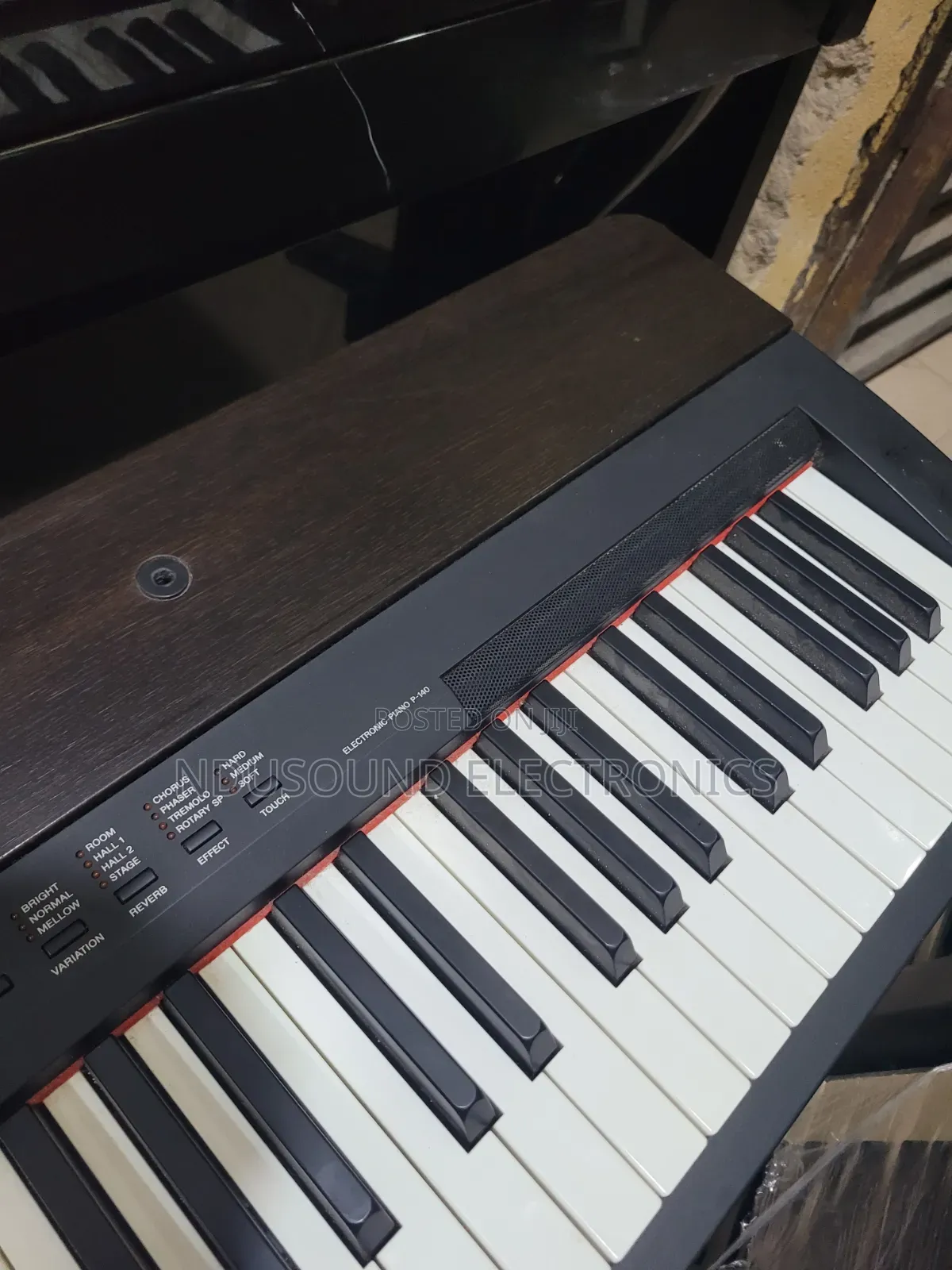 Yamaha P 140