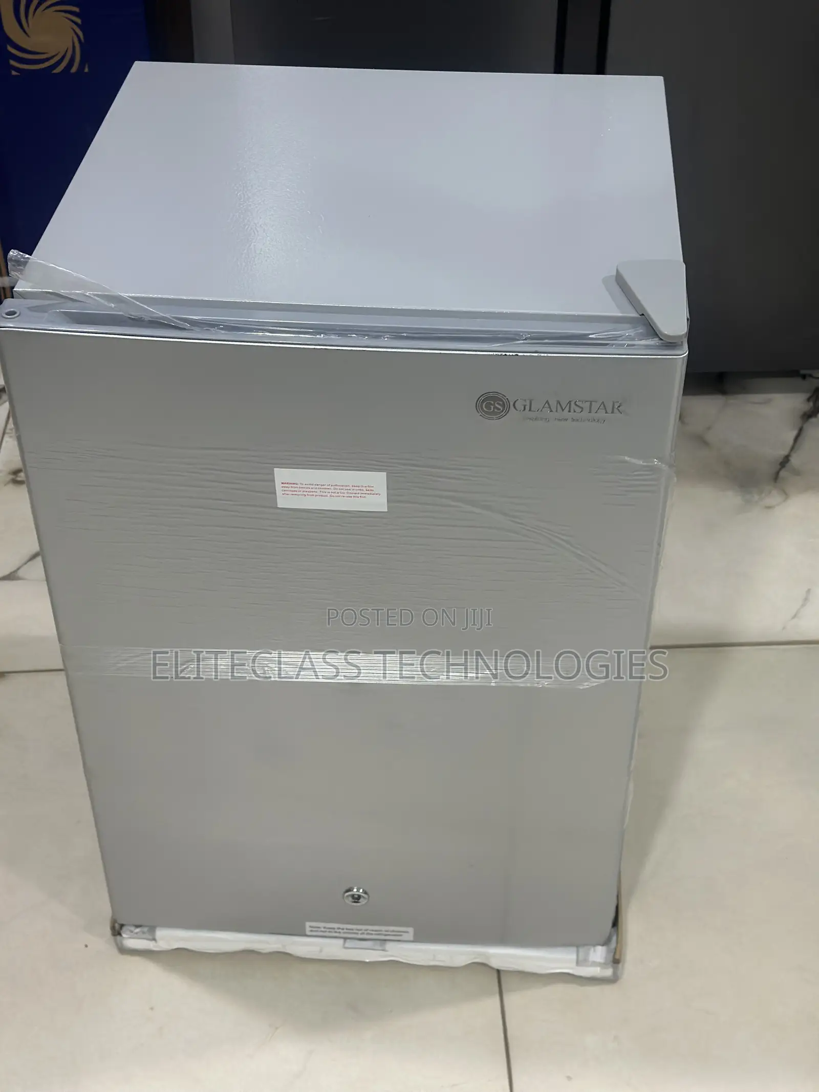 Glamstar GFR-90S-E Refrigerator