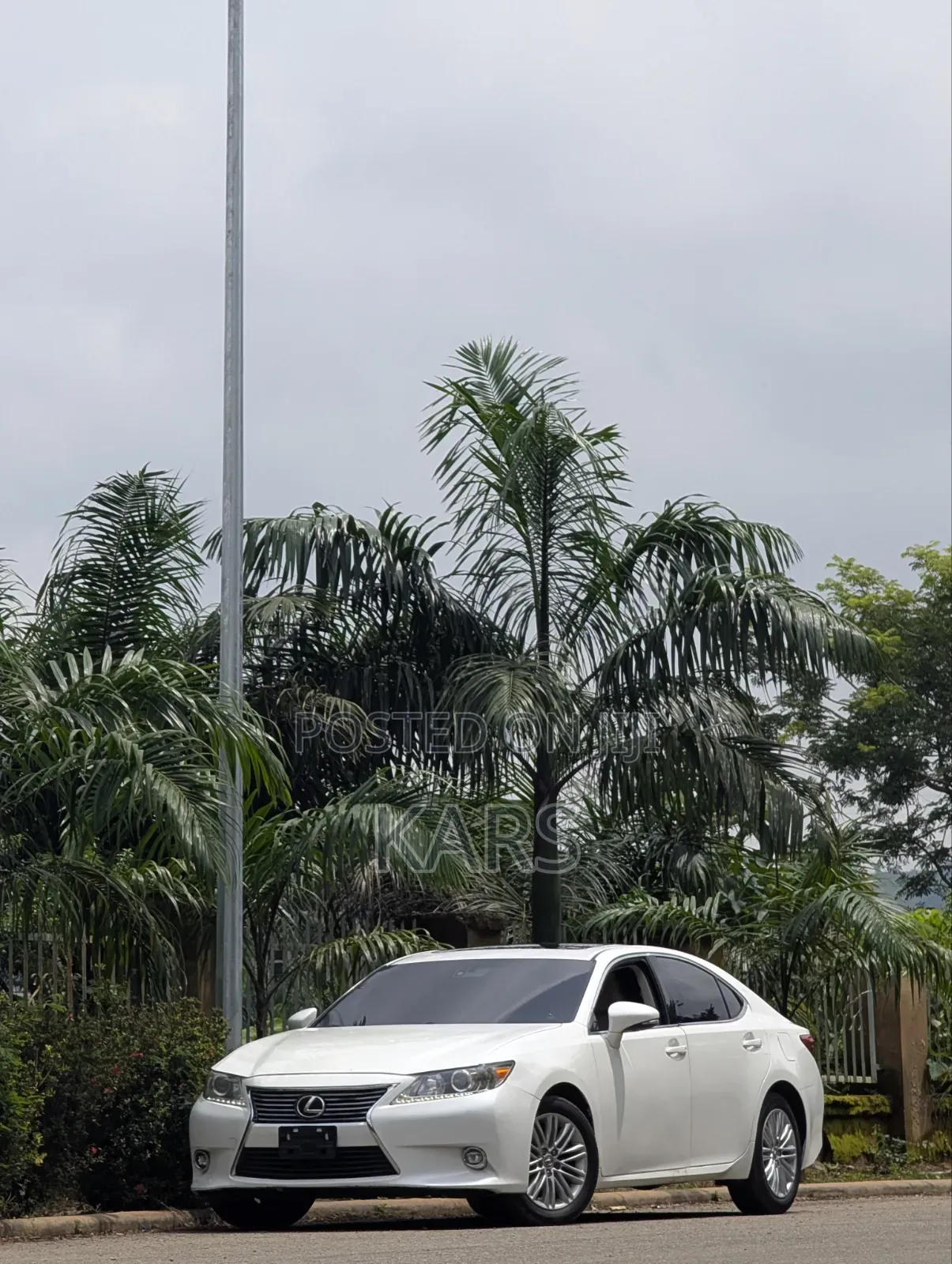 Lexus ES 2015 White