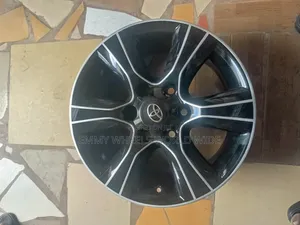 17inch for Toyota Prado 2010/12 Model Direct Tokunbo Available in Stock