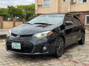 Toyota Corolla S 4dr Sedan (1.8L 4cyl CVT) 2014 Black