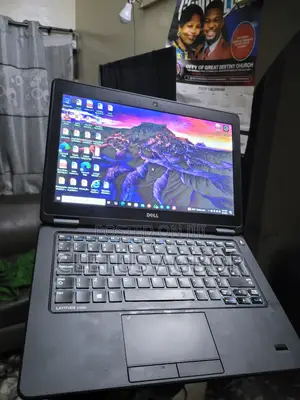 Laptop Dell Latitude E7270 8GB Intel Core i5 SSD 128GB