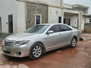 Toyota Camry 2011 Silver