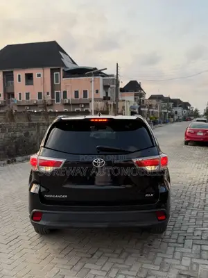 Toyota Highlander 2015 Black