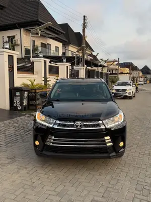 Toyota Highlander 2015 Black